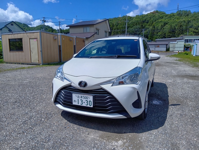 トヨタ ヴィッツ（定員5名）